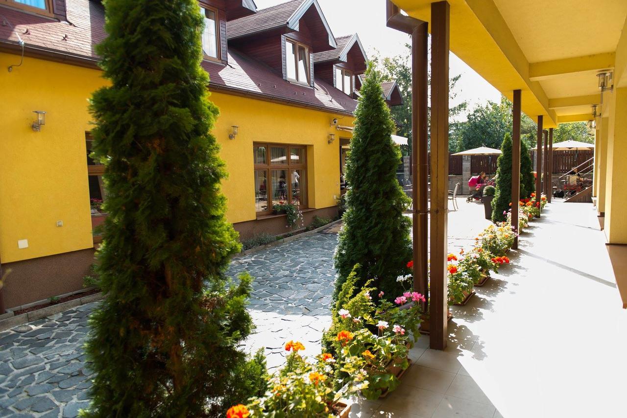 Hotel Clavis Lučenec Eksteriør billede